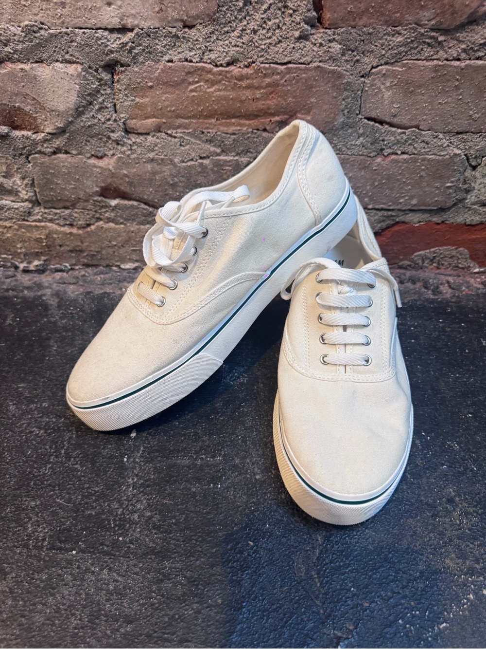 H&M Men's Classic Canvas Low-Top Sneakers in Off-White Size 44